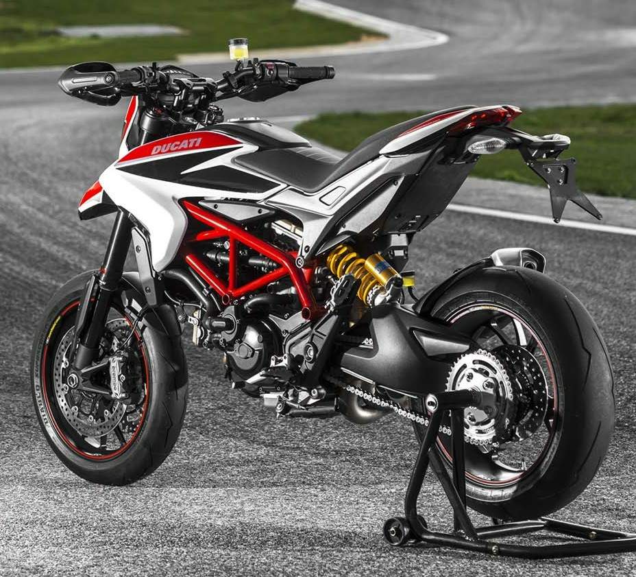 ducati monster 820